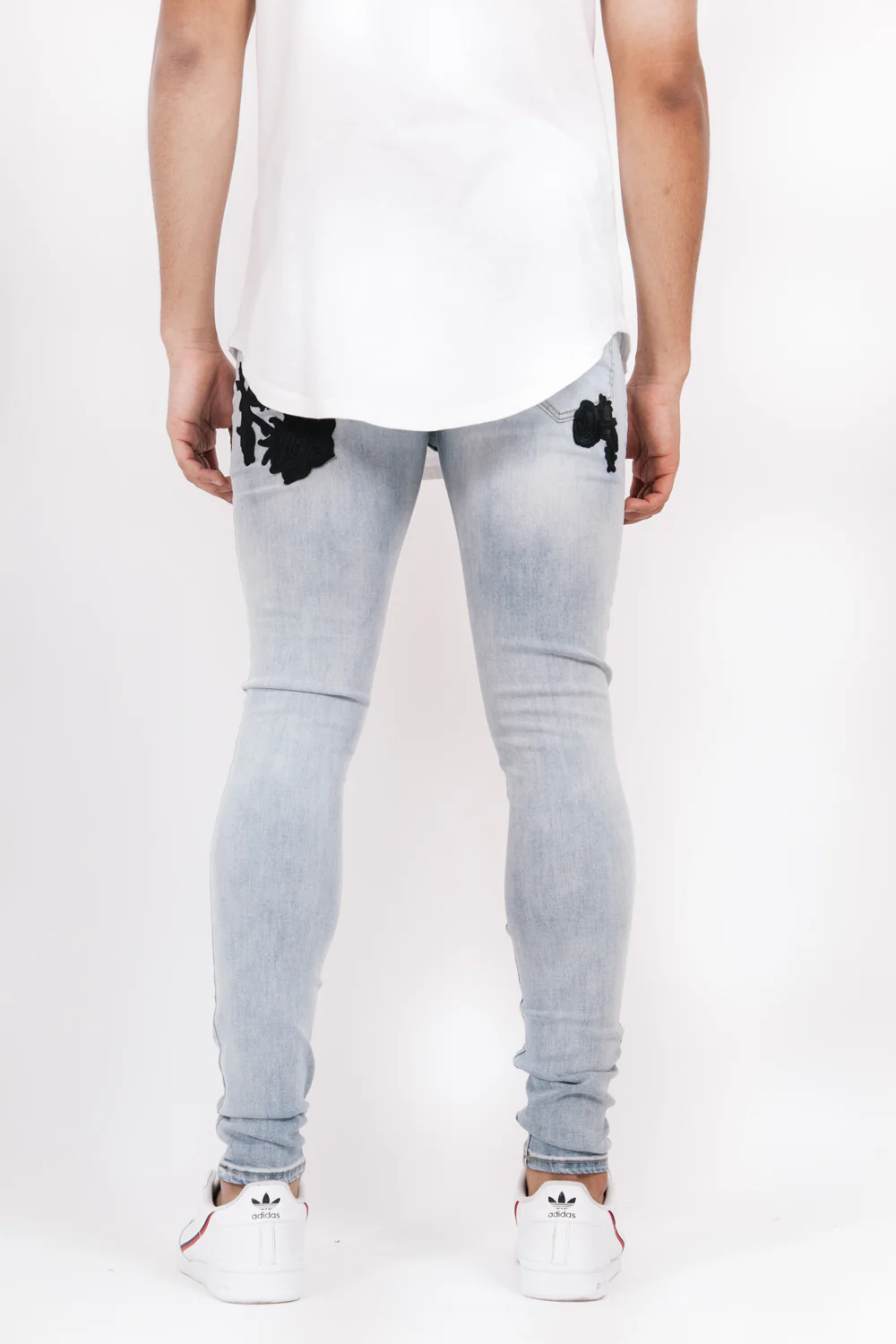 Jean broderie roses bleu - Image 3