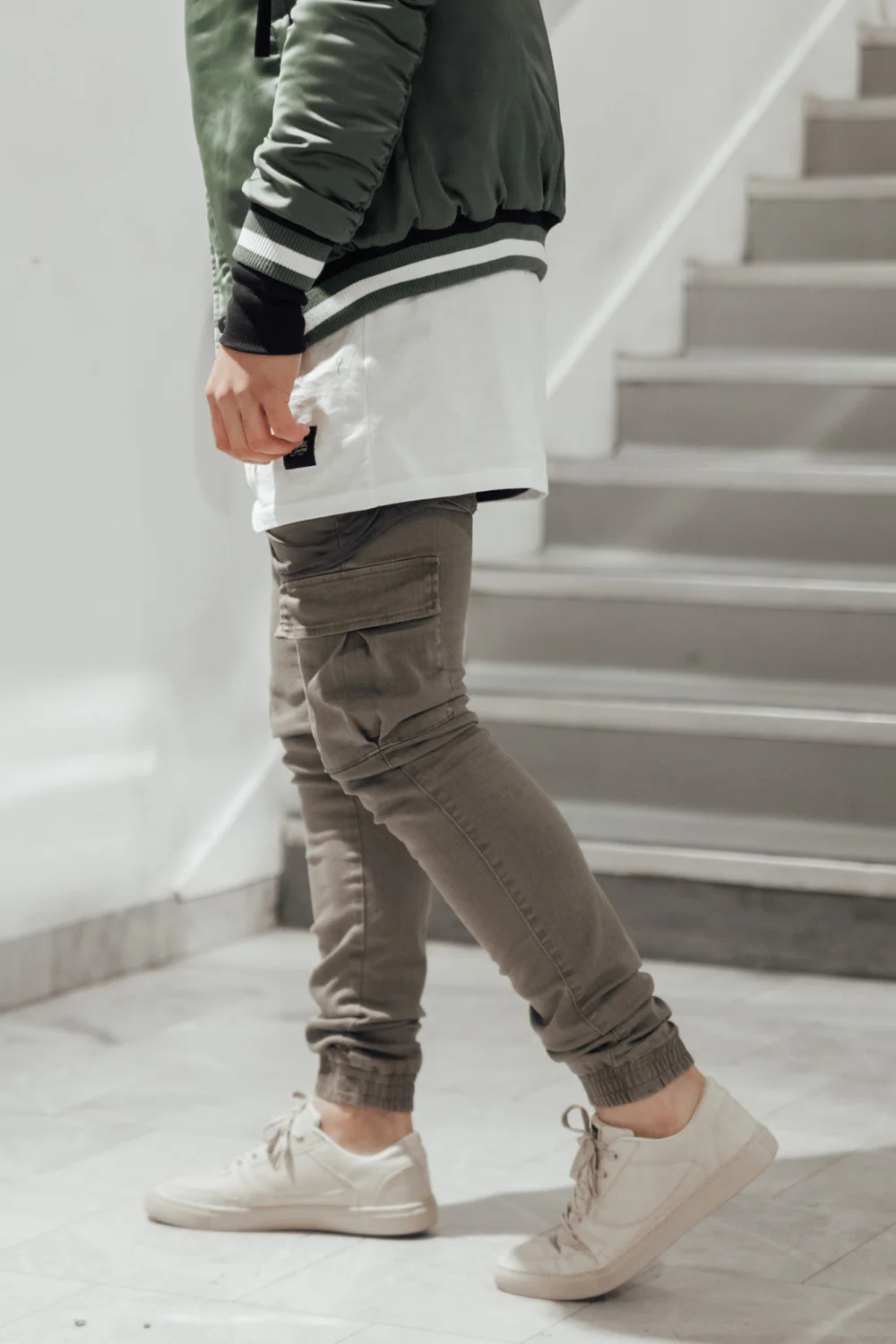 Jean cargo marron M2447HDE - Image 3