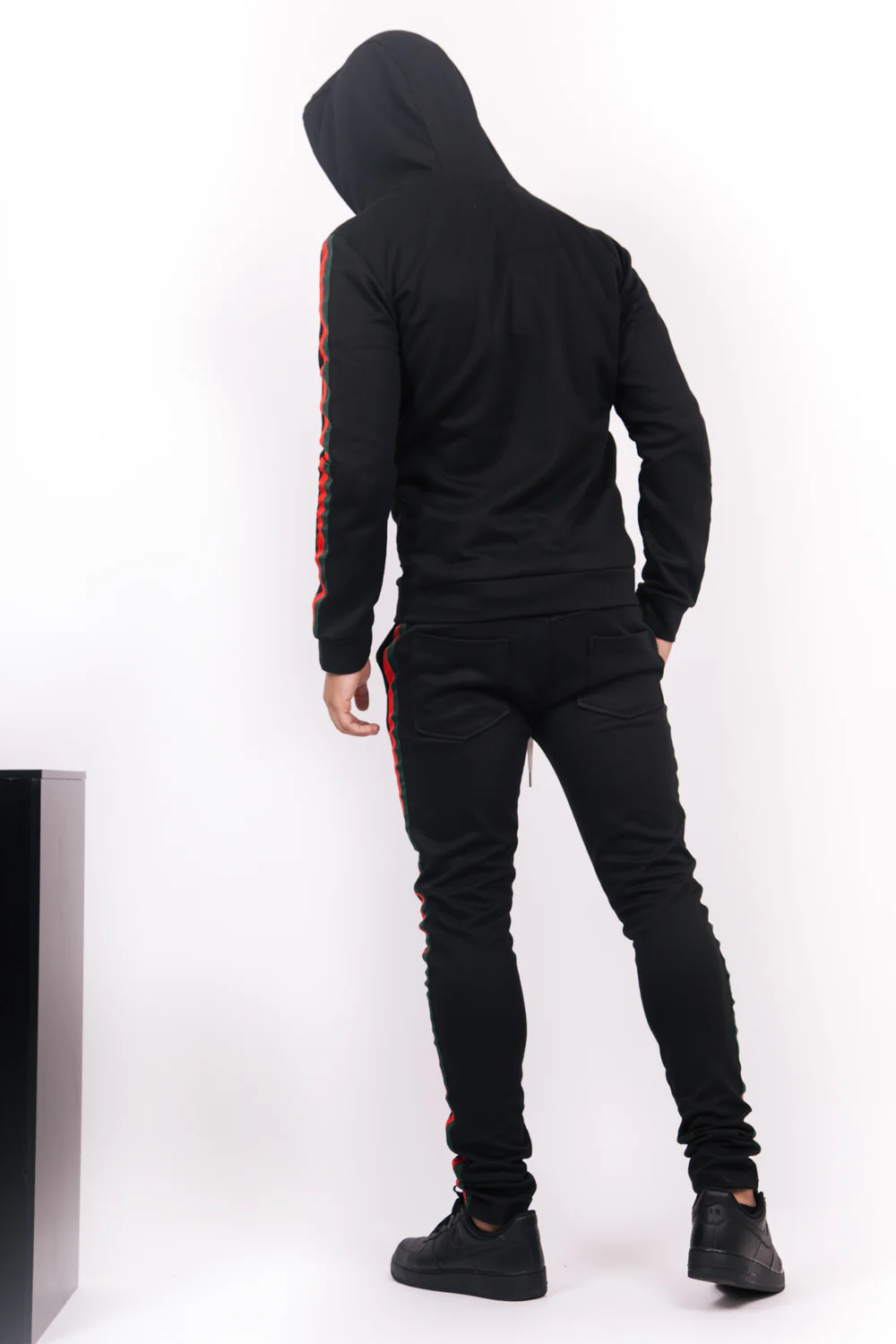 Jogging bandes bicolores noir vert rouge - Image 4