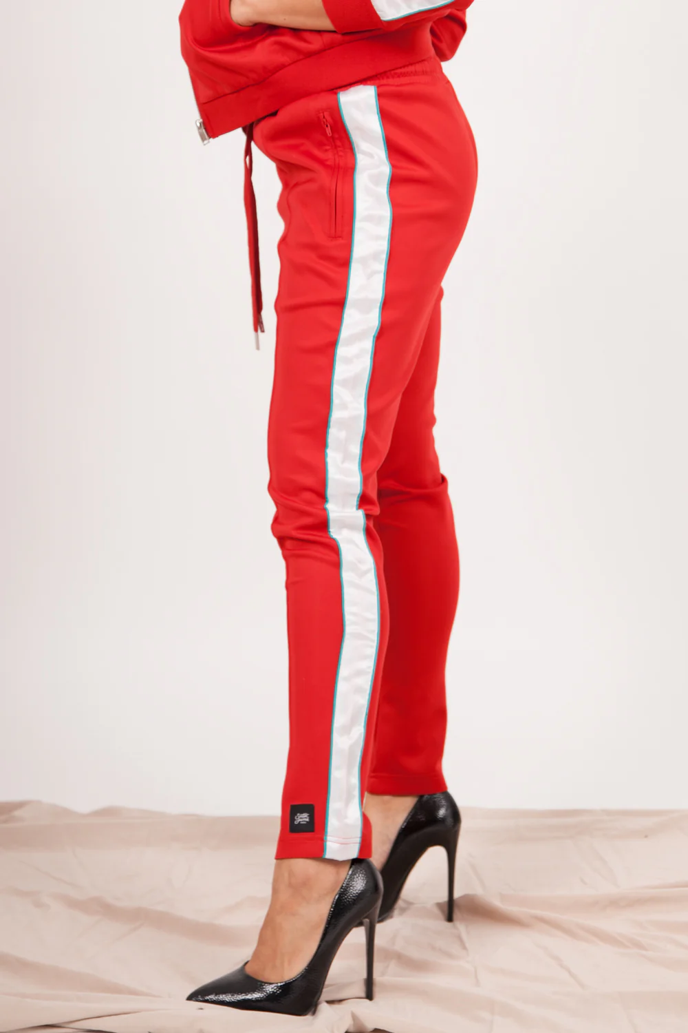 Jogging bandes satin rouge - Image 3