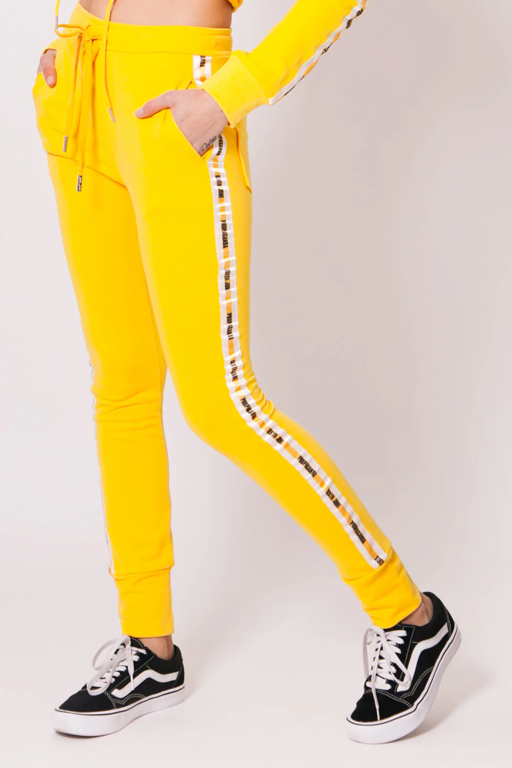 Jogging Propaganda bandes jaune - Image 2