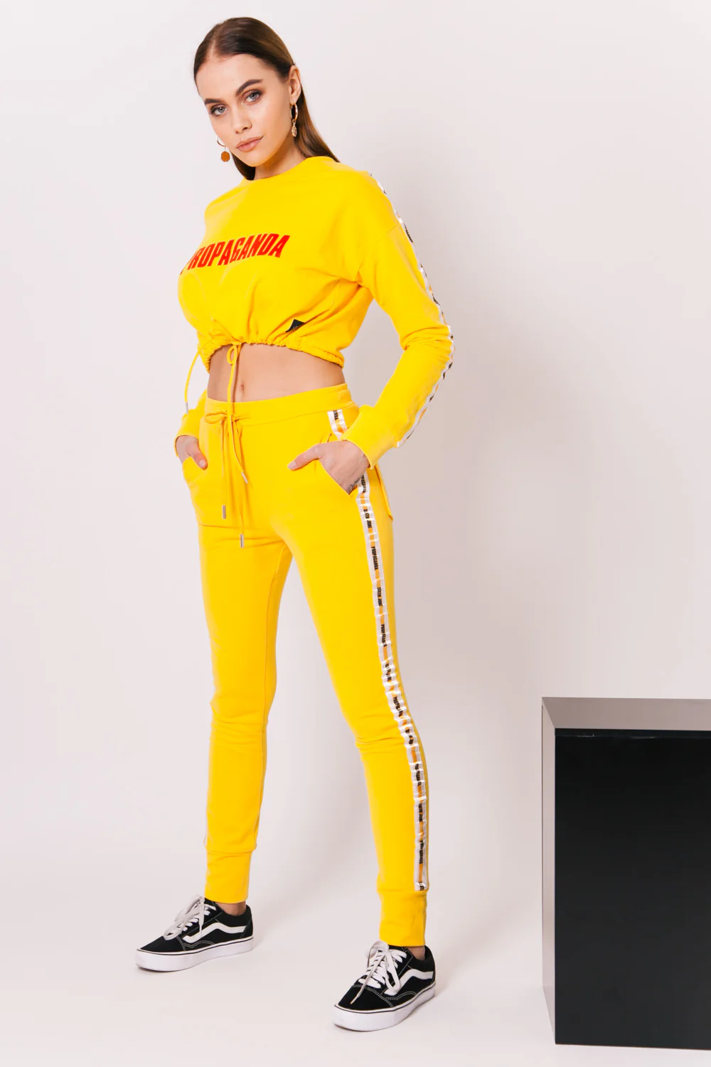 Jogging Propaganda bandes jaune - Image 6