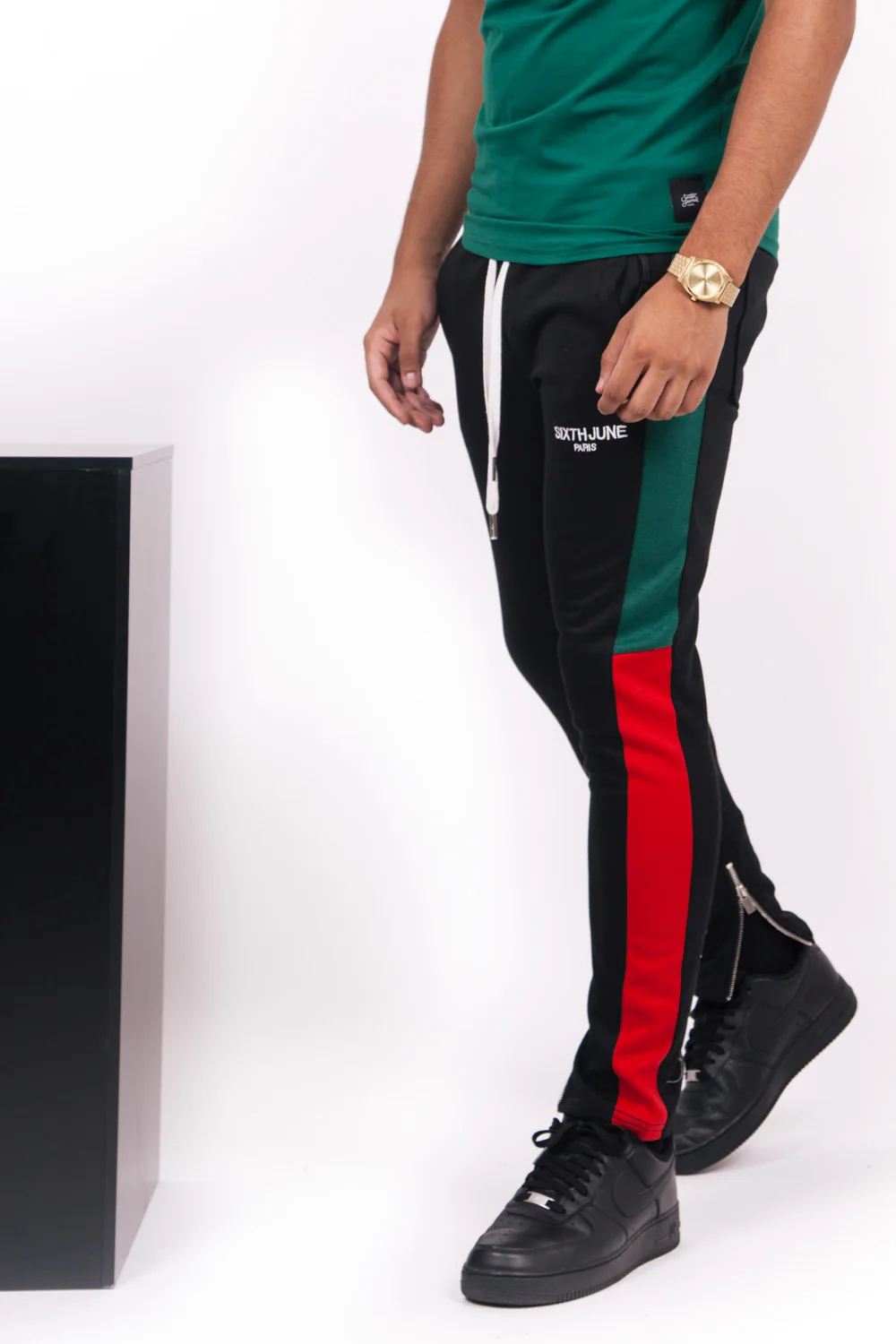 Jogging tricolore noir rouge vert - Image 2
