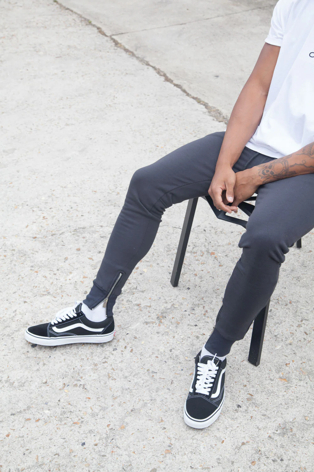 Jogging zips slim gris foncé - Image 2