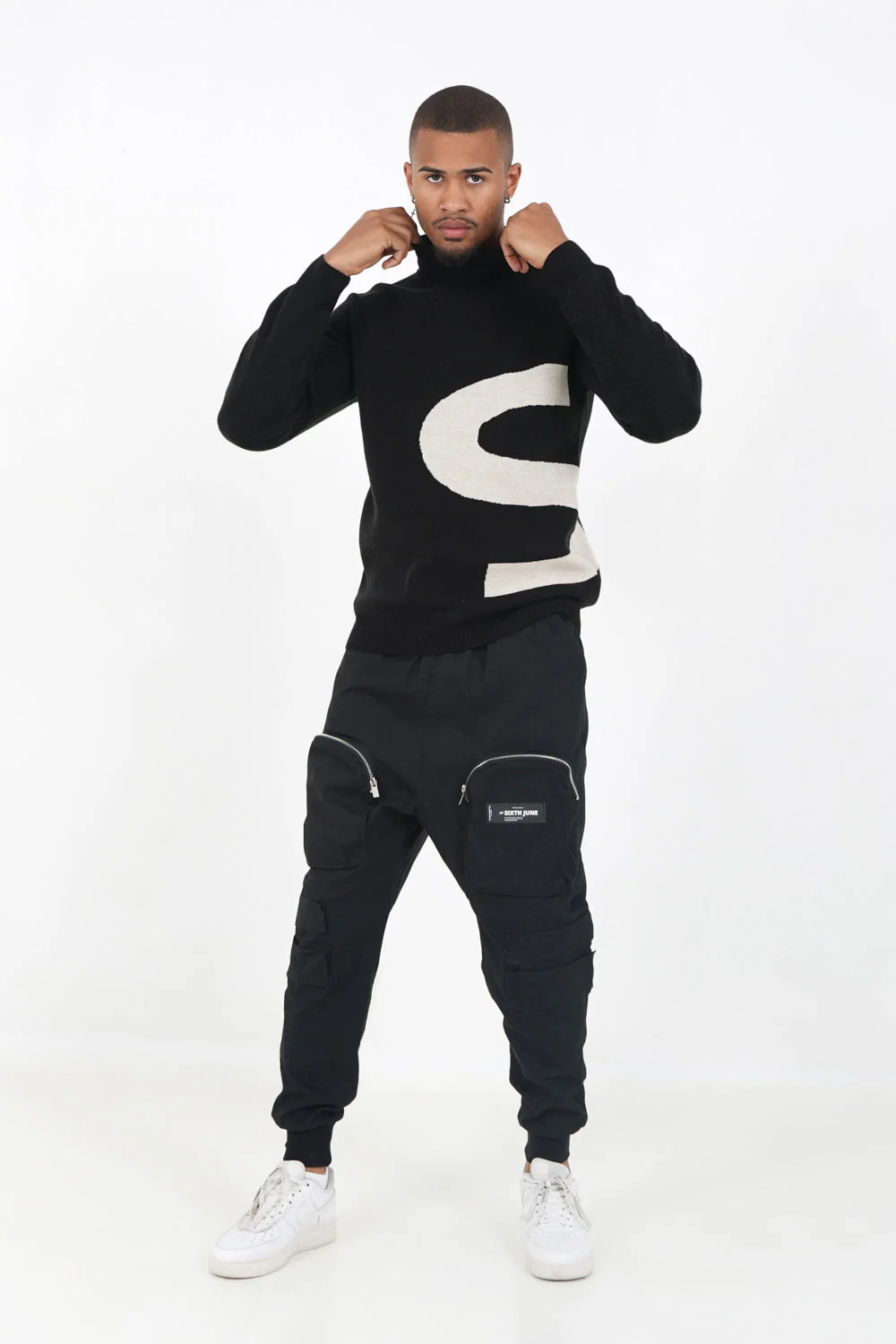 Pull maille logo asymétrique Noir - Image 2