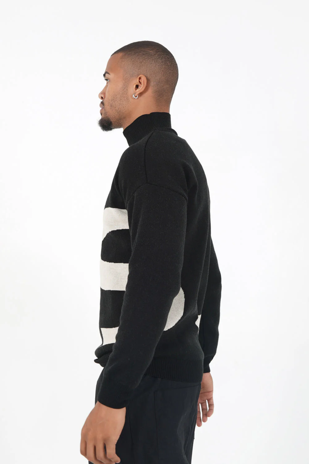 Pull maille logo asymétrique Noir - Image 4