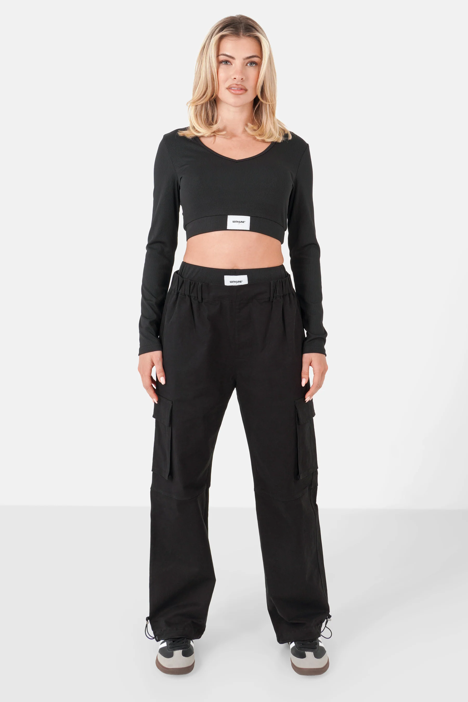 V-NECK logo l/s top - Image 2