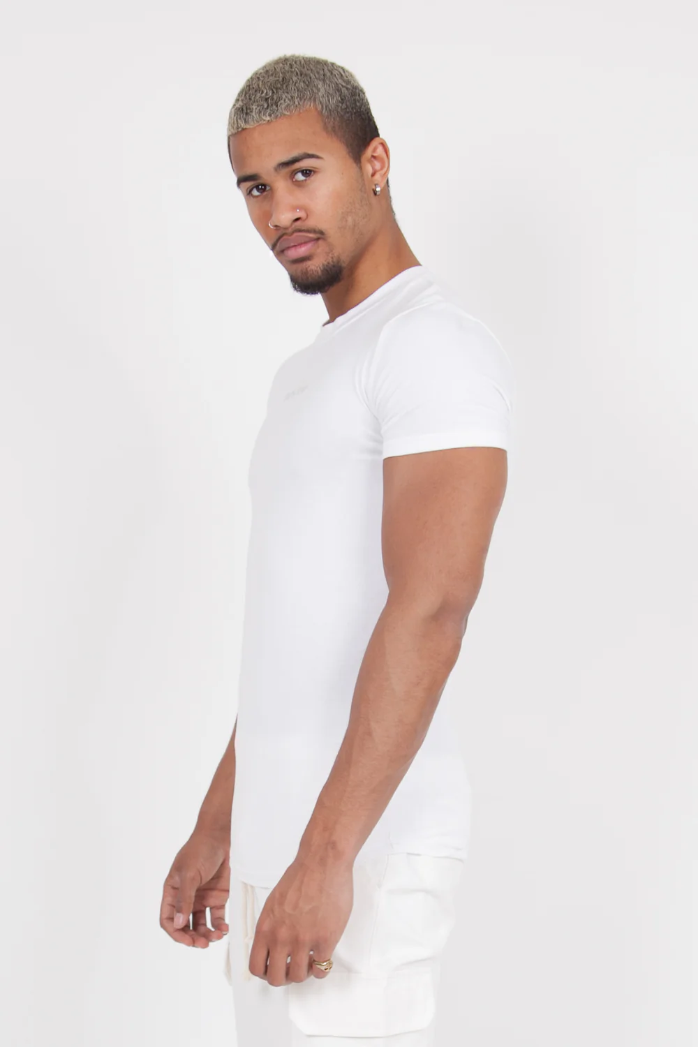 T-shirt moulant logo Blanc cassé - Image 4