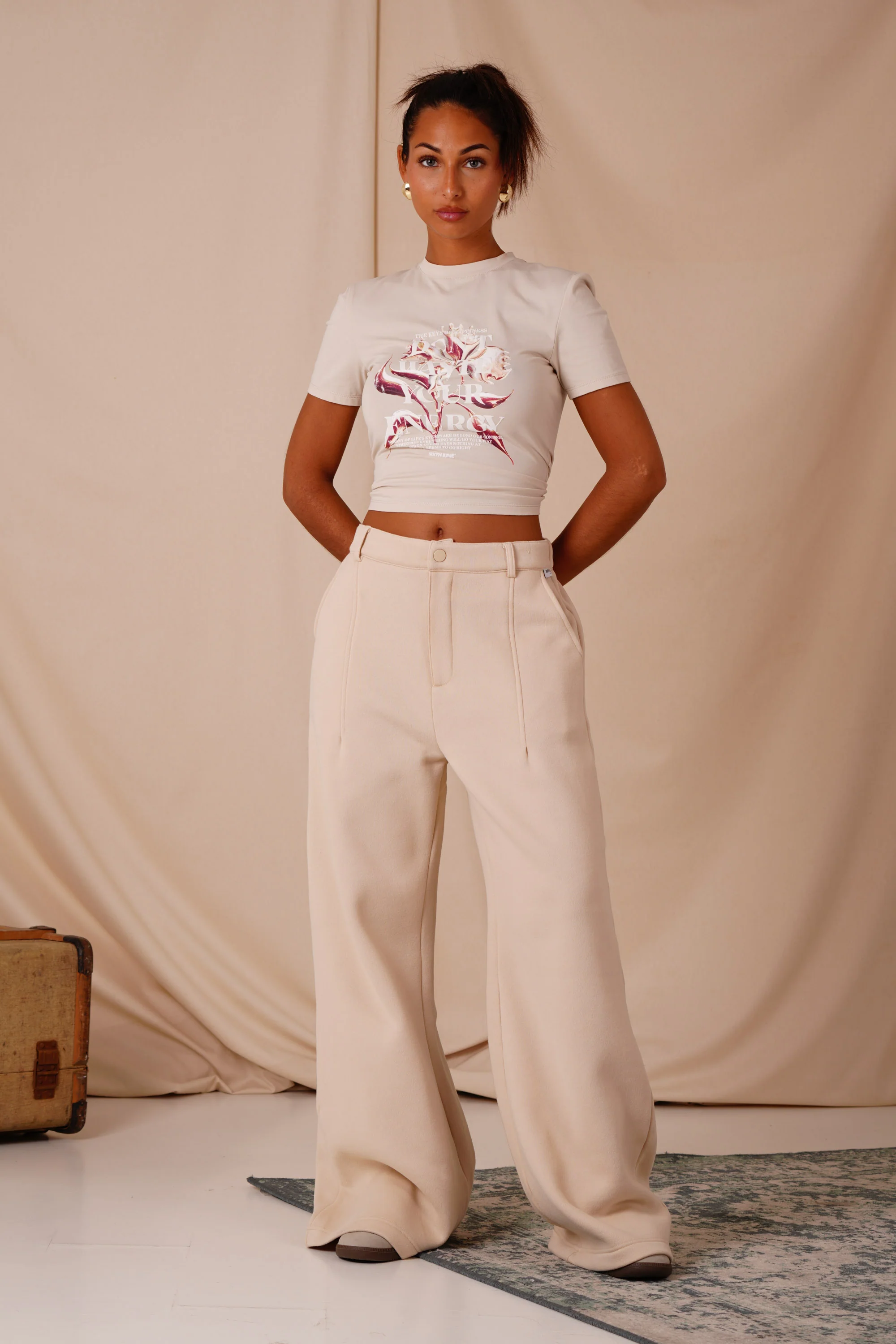 METALLIC flower s/s top - Image 6
