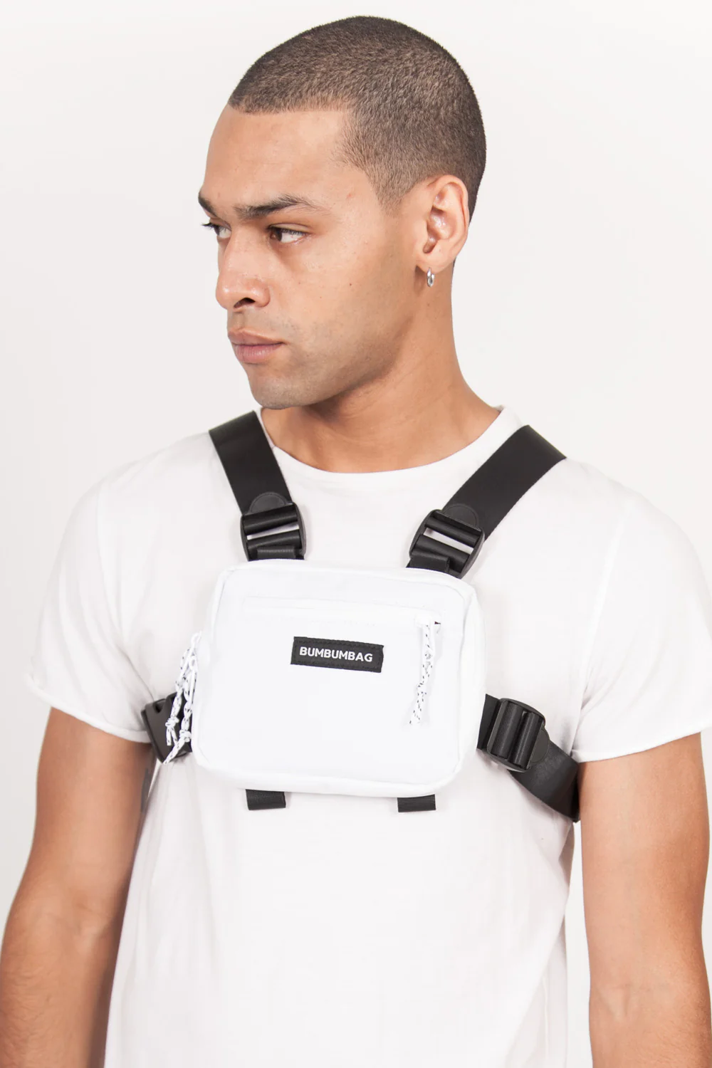 Mini sac poitrine logo blanc - Image 2