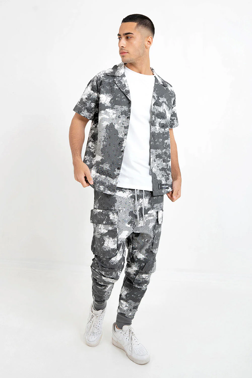 Pantalon cargo camouflage Gris - Image 2