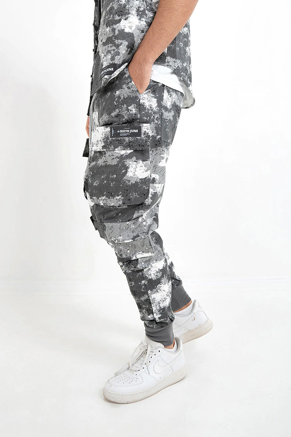 Pantalon cargo camouflage Gris - Image 3