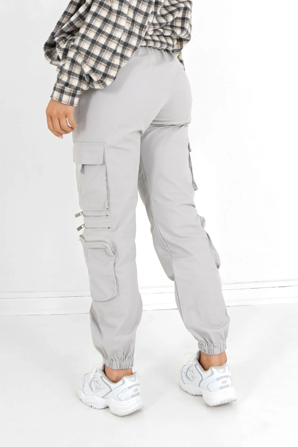 Pantalon cargo multi poches Gris clair - Image 5