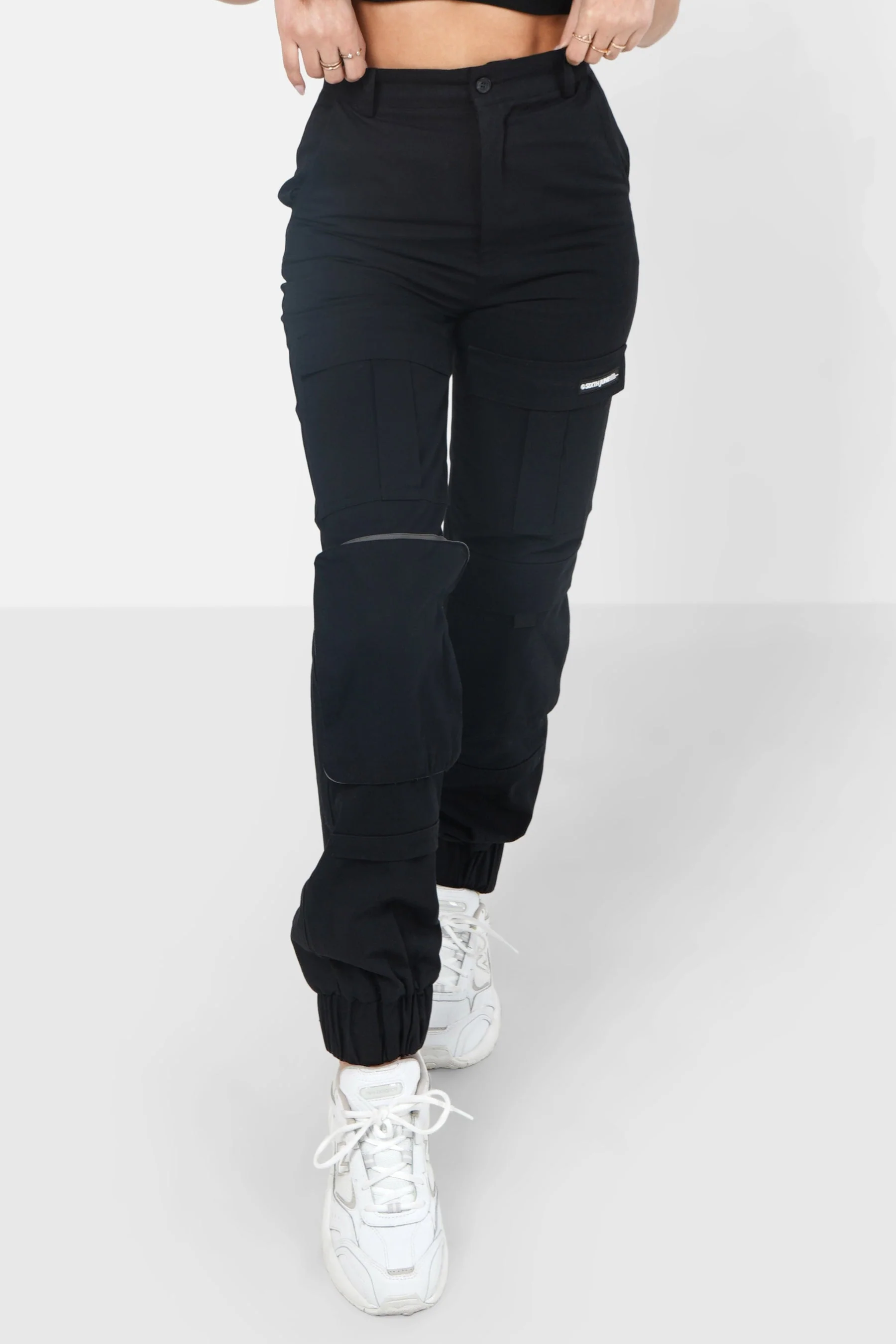 Pantalon cargo chevilles élastique Noir