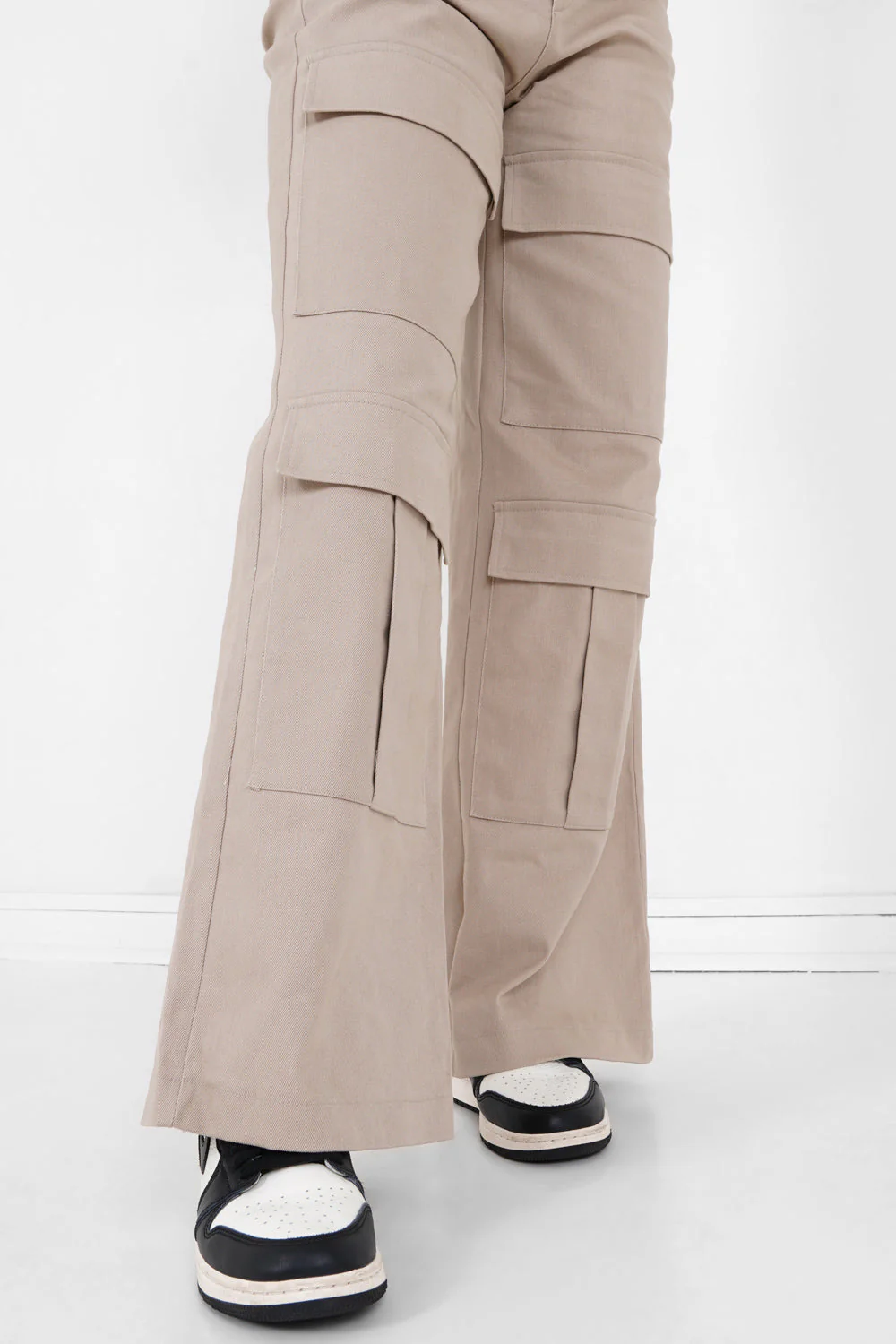 Pantalon droit poches cargo Beige - Image 3