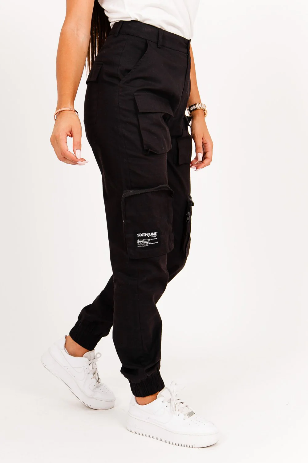 Pantalon cargo multipoches noir - Image 4