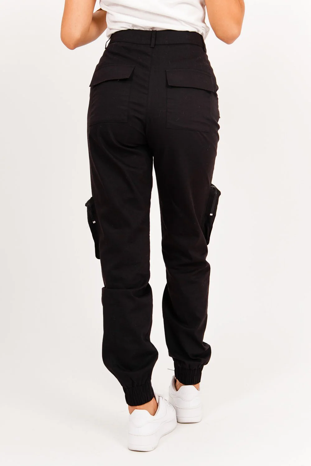 Pantalon cargo multipoches noir - Image 5
