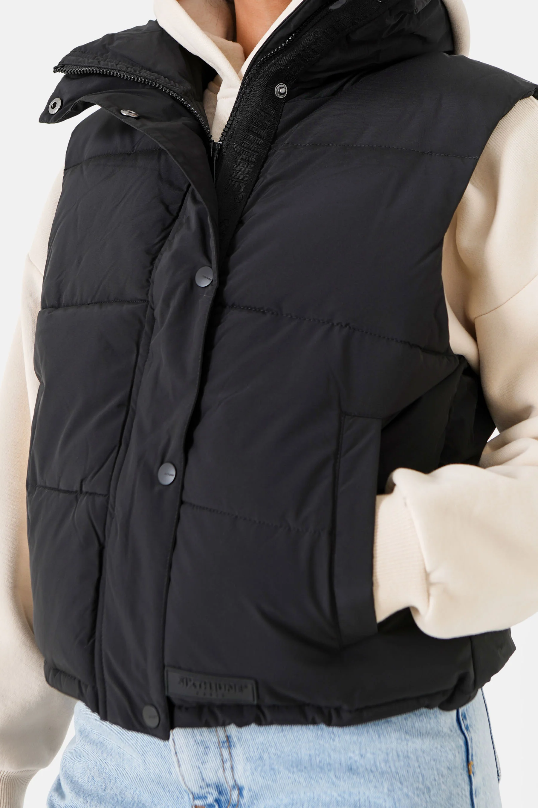 SLEEVELESS puffer jacket - Image 3