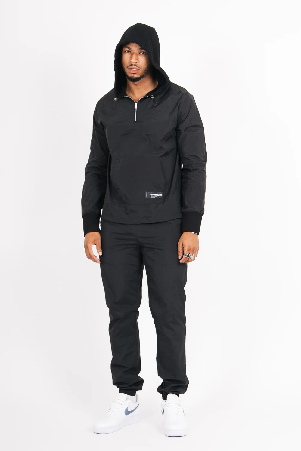 Sweat à capuche nylon noir - Image 4