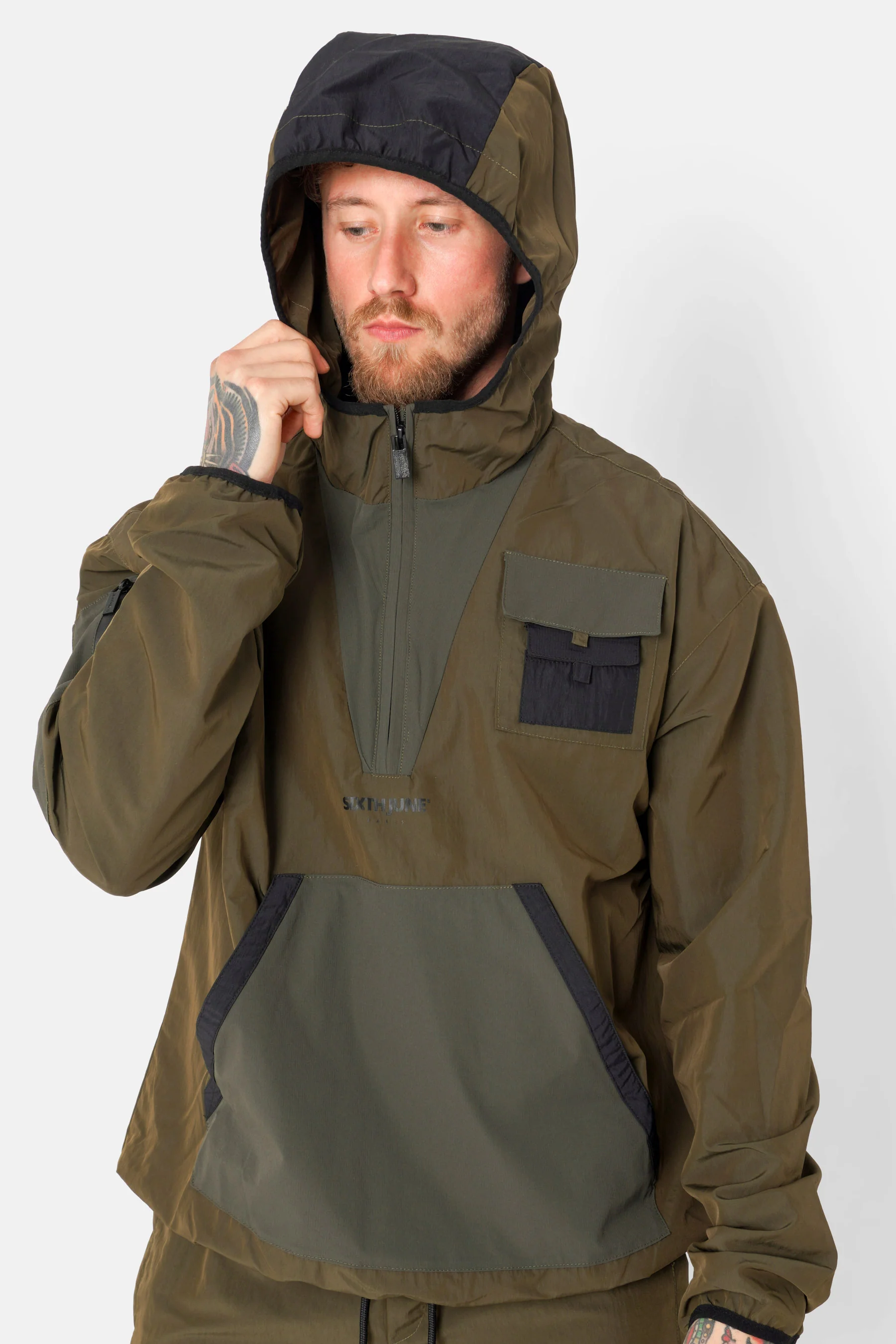 nylon tech light jacket 23946-KAKI - Image 3