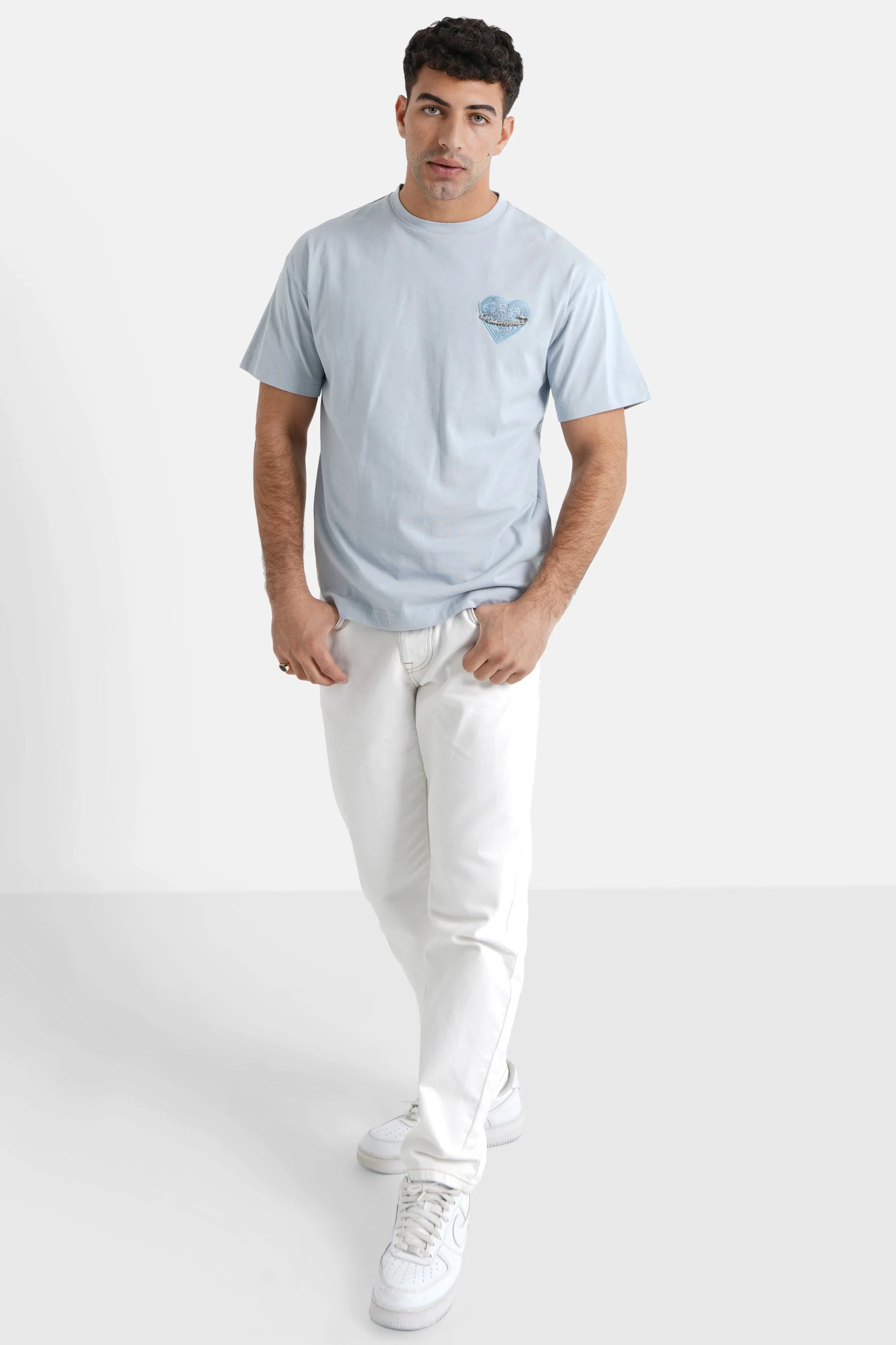 T-shirt coeur brodé Bleu clair - Image 2