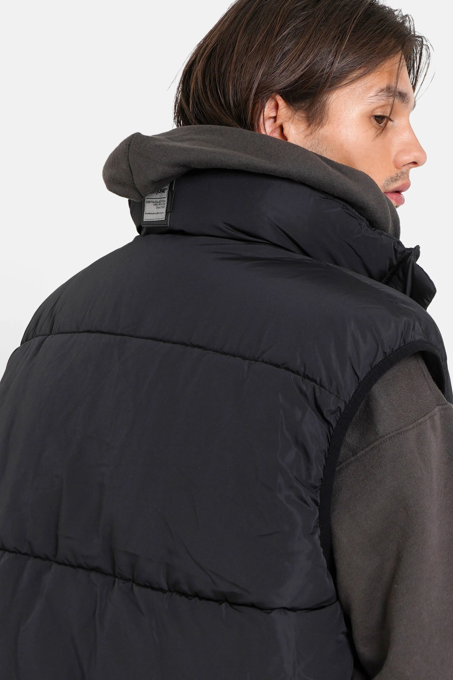 PADDED sleeveless puffer jacket - Image 4