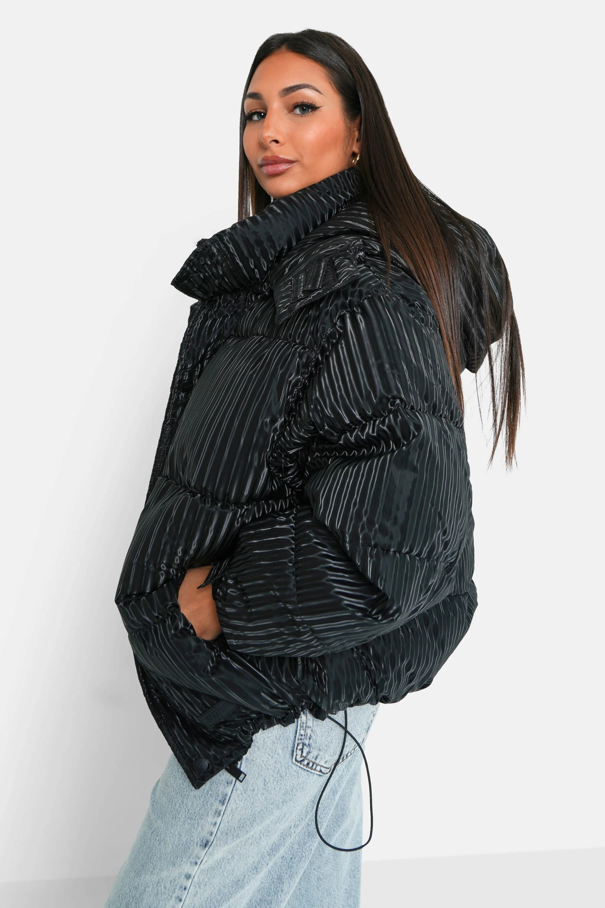 Doudoune effet brillant Noir - Image 8