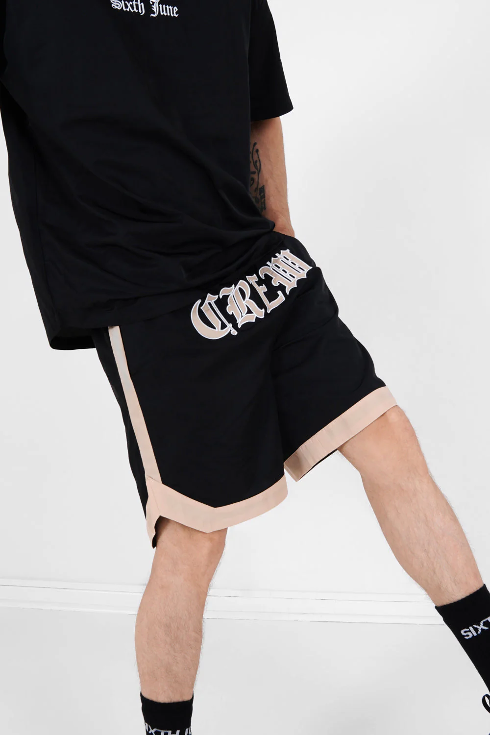 Short oversize gothique Noir - Image 4