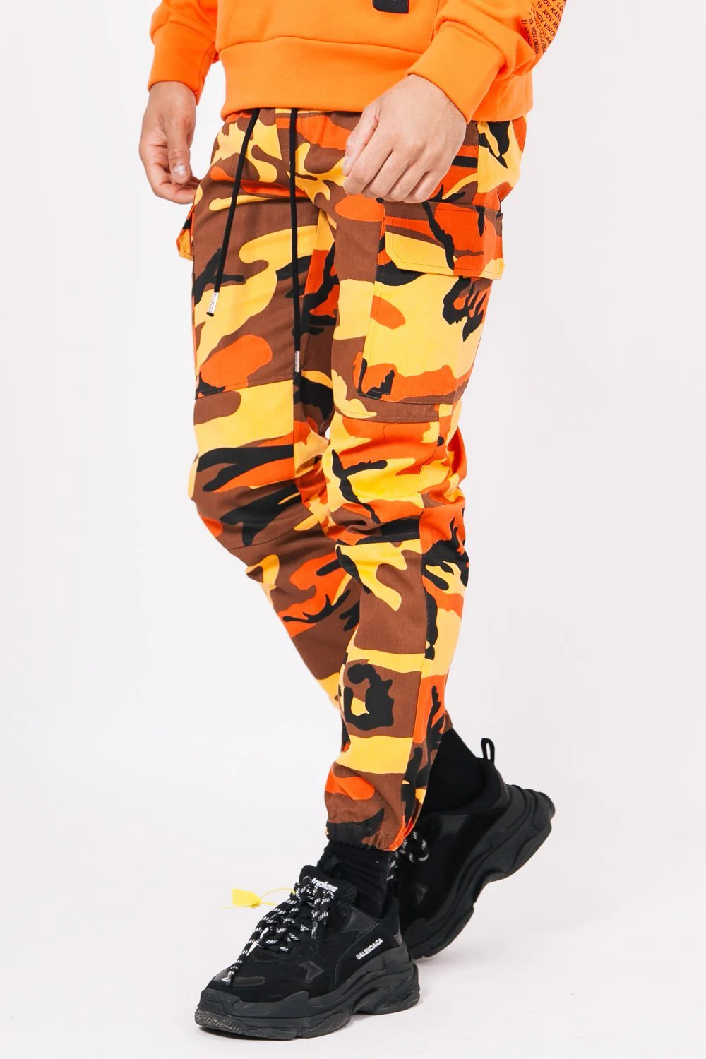 Pantalon cargo camouflage orange - Image 3