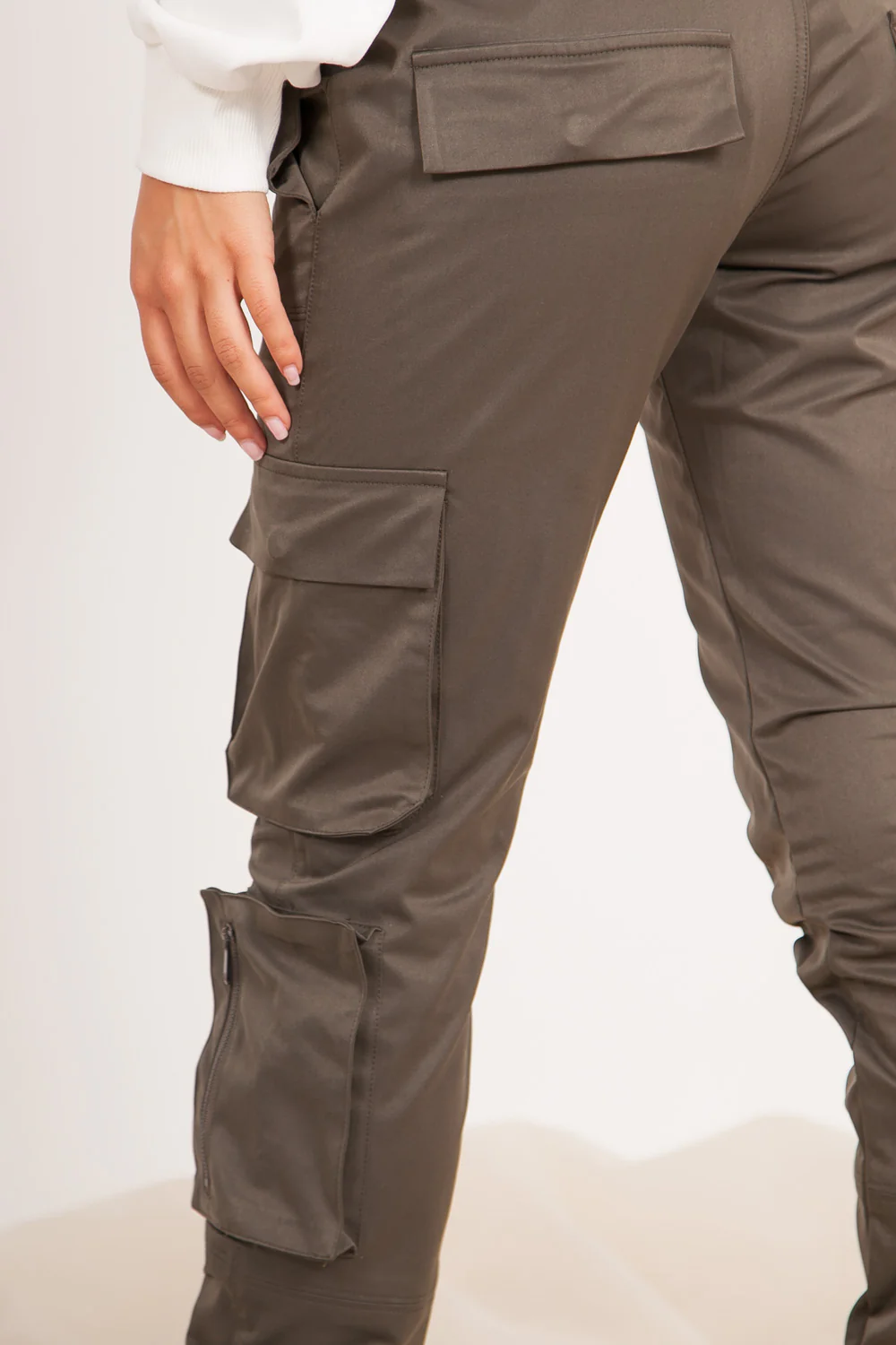 Pantalon cargo zip kaki - Image 3