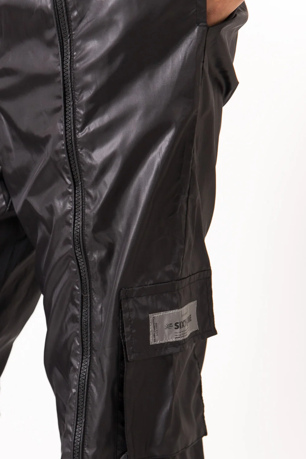 Pantalon jogging brillant zip noir - Image 3