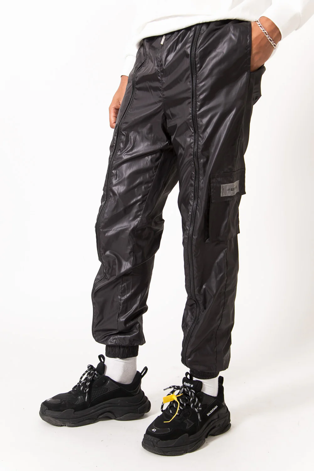 Pantalon jogging brillant zip noir - Image 4