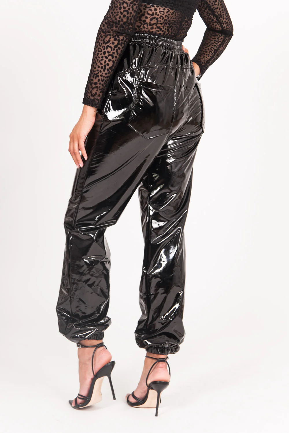 Pantalon vinyle boucle noir - Image 5