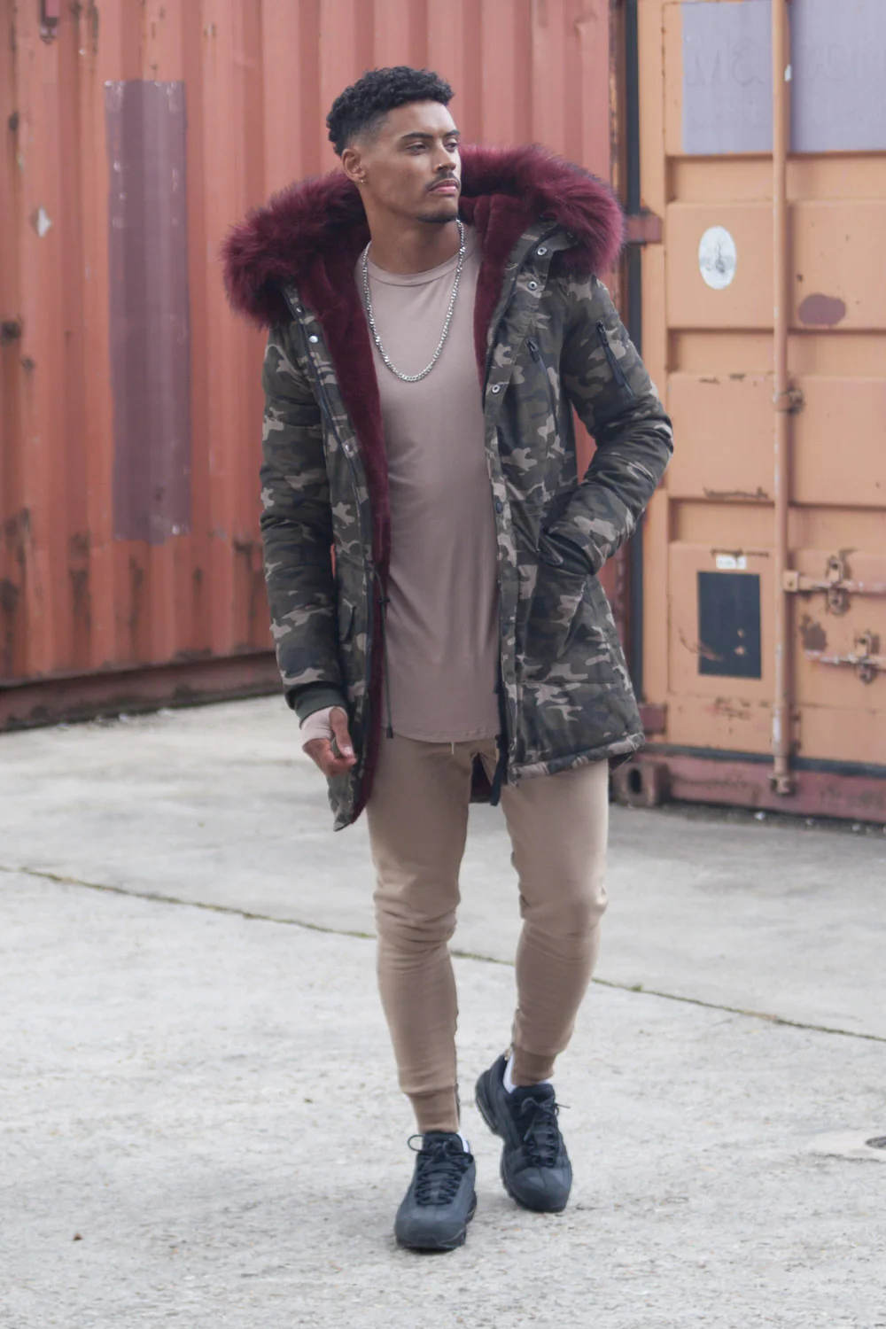 Parka capuche large fourrure camouflage bordeaux - Image 2