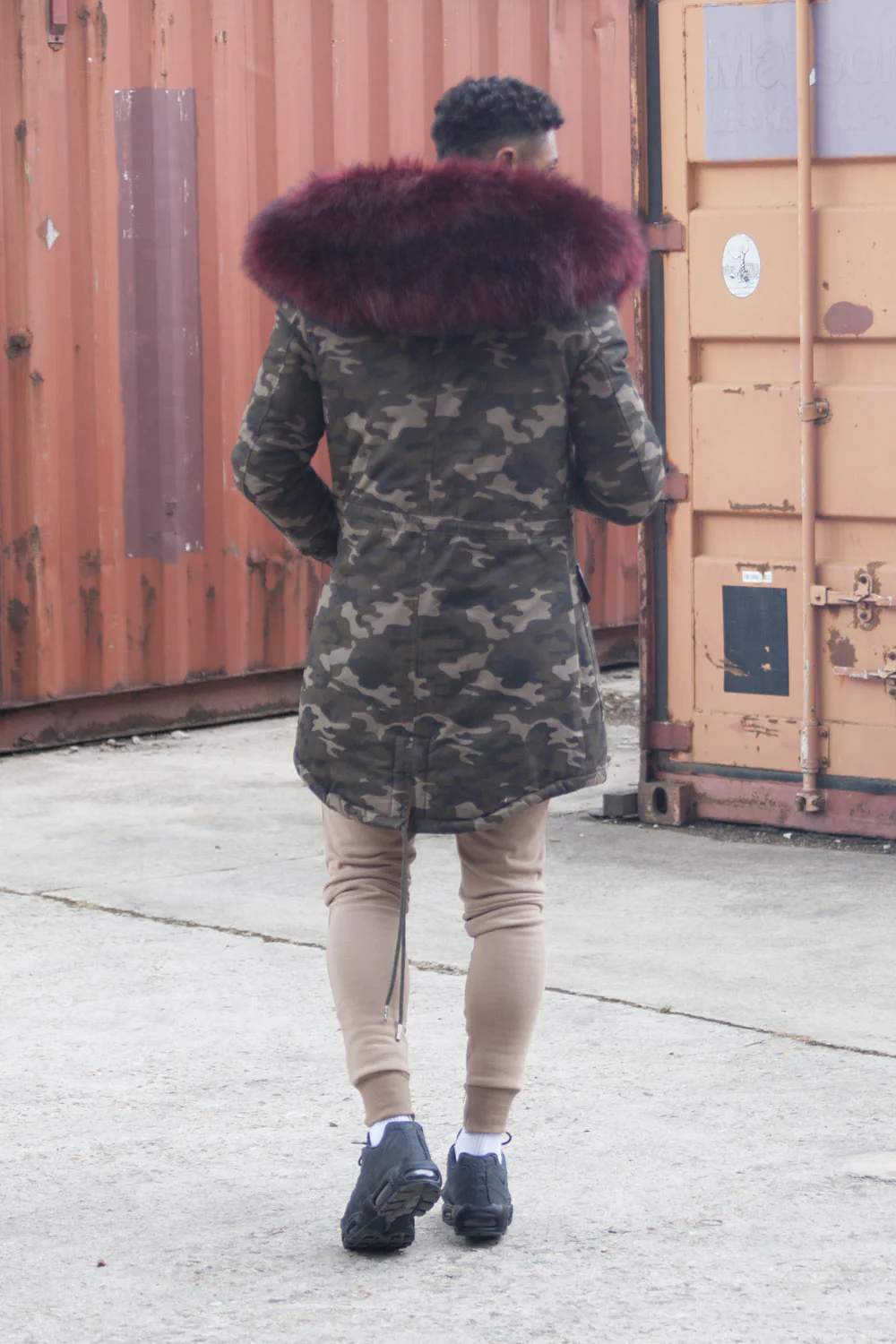 Parka capuche large fourrure camouflage bordeaux - Image 6