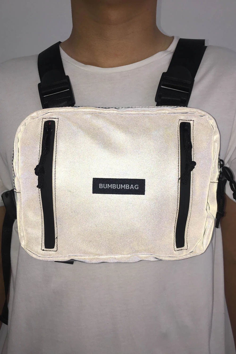 Petit sac poitrine réfléchissant logo noir - Image 2