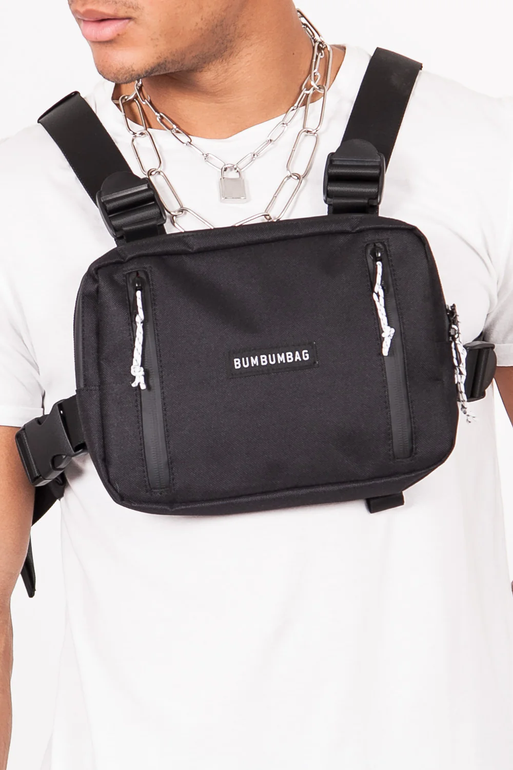 Petit sac poitrine texte zips noir - Image 2