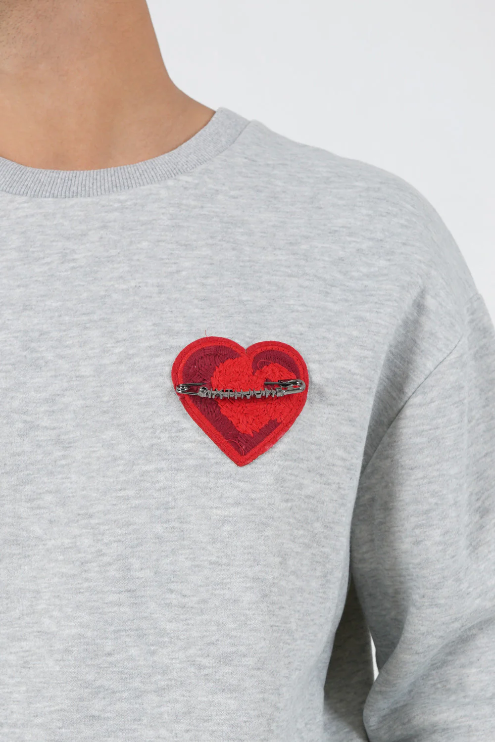 Sweat coeur brodé Gris - Image 3