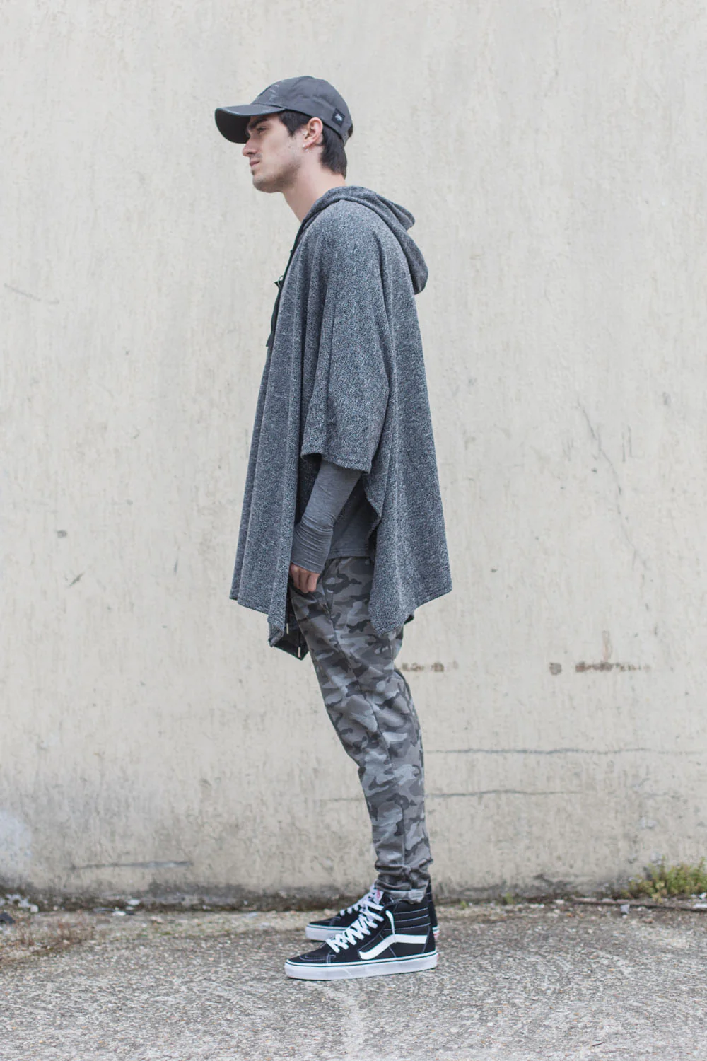 Poncho capuche large gris 1902C - Image 4