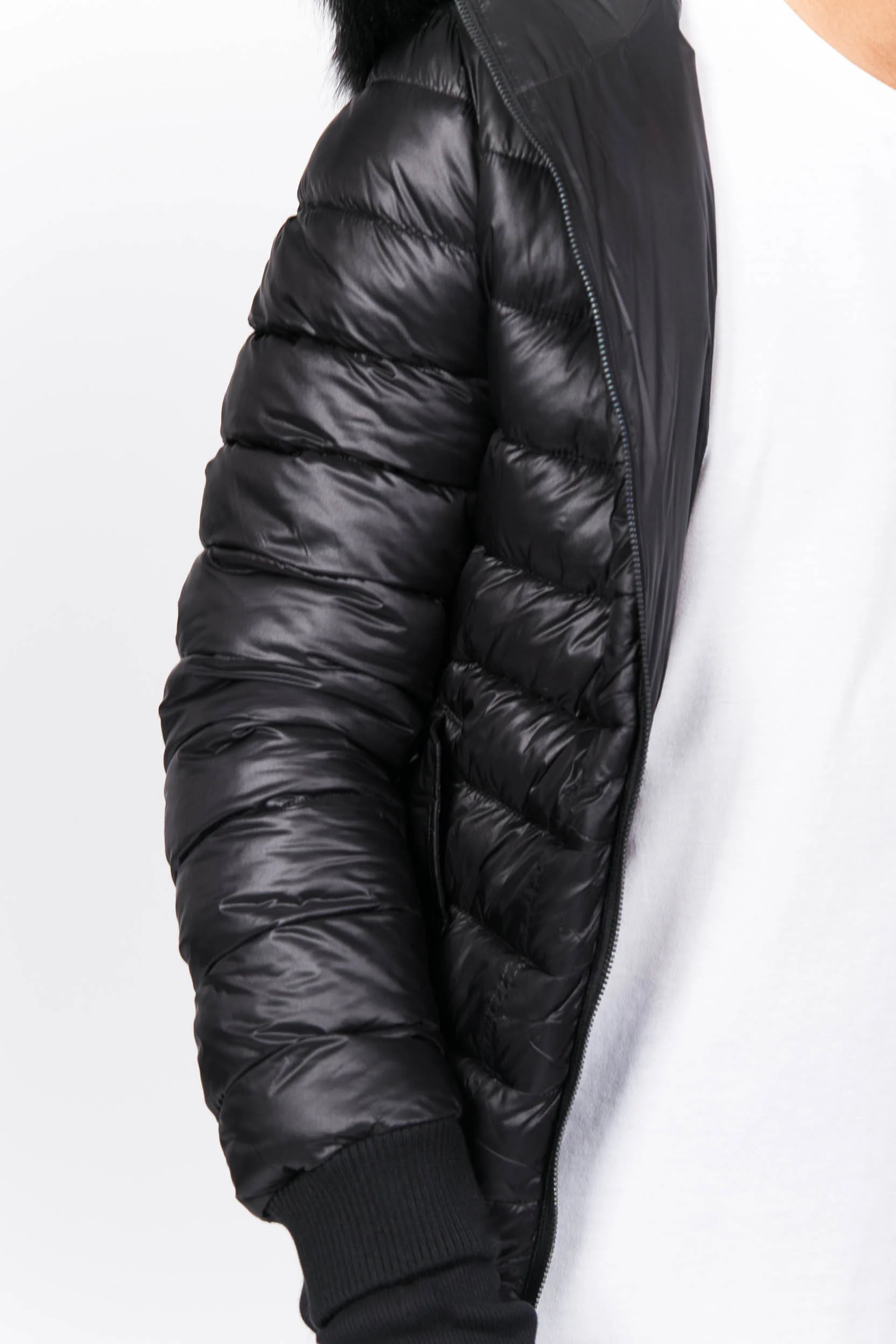 Doudoune courte regular fit noire - Image 4