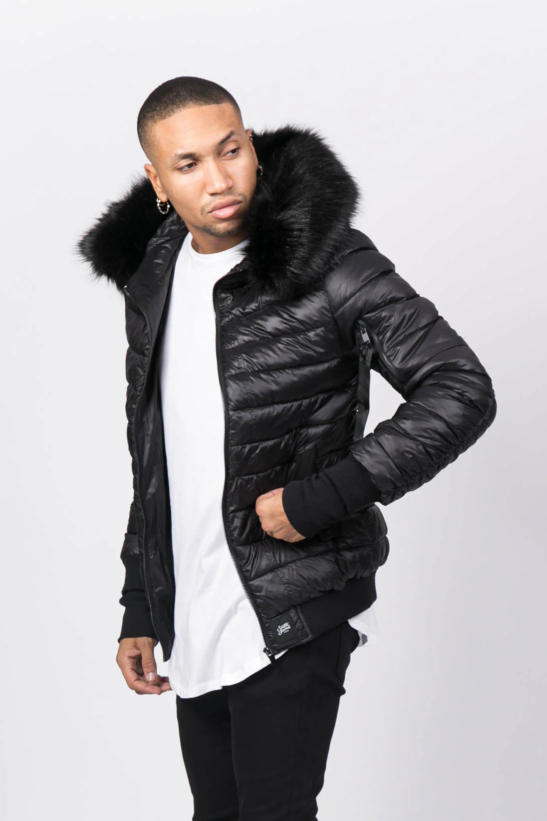 Doudoune courte regular fit noire - Image 5