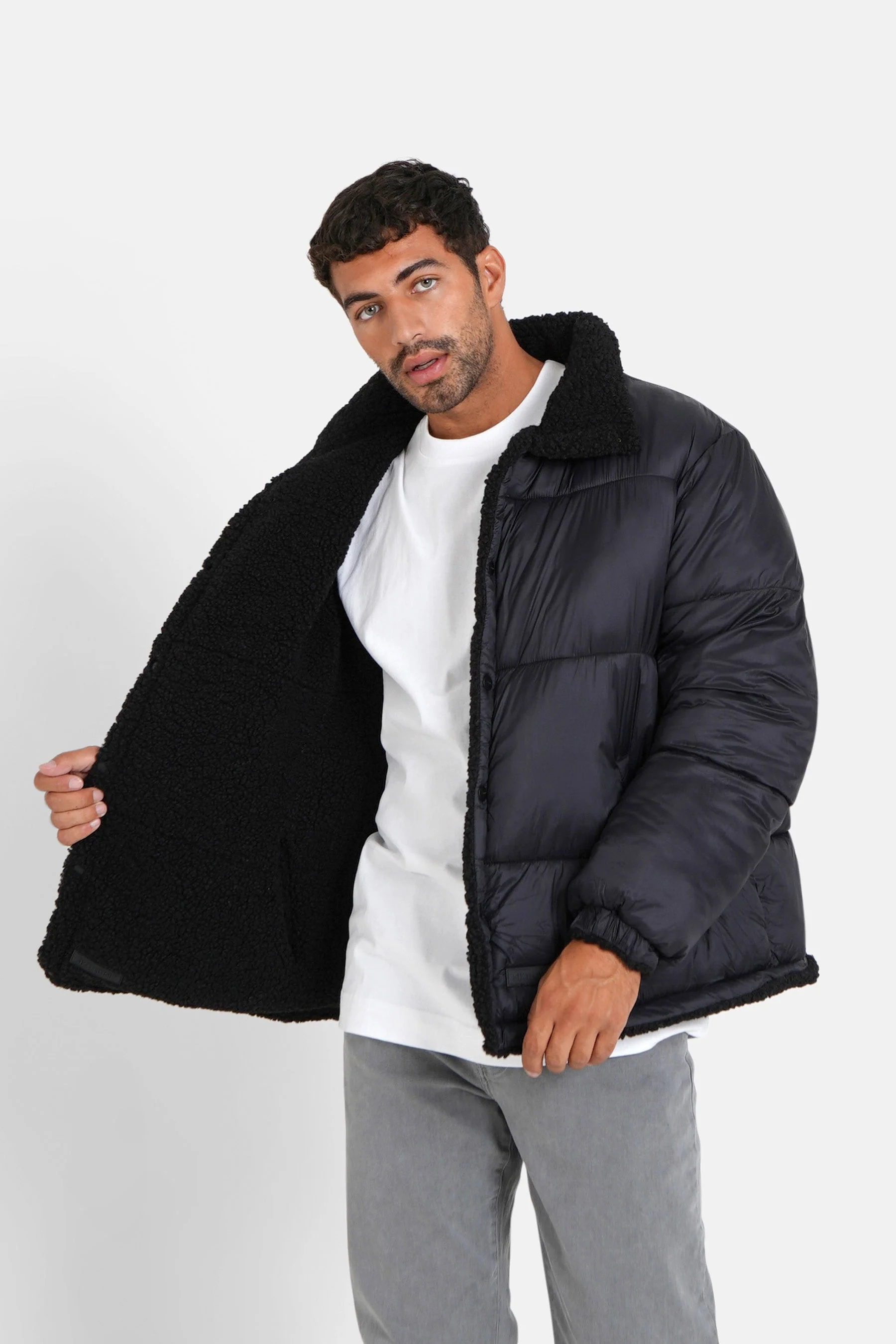 Manteau court réversible sherpa Noir - Image 4