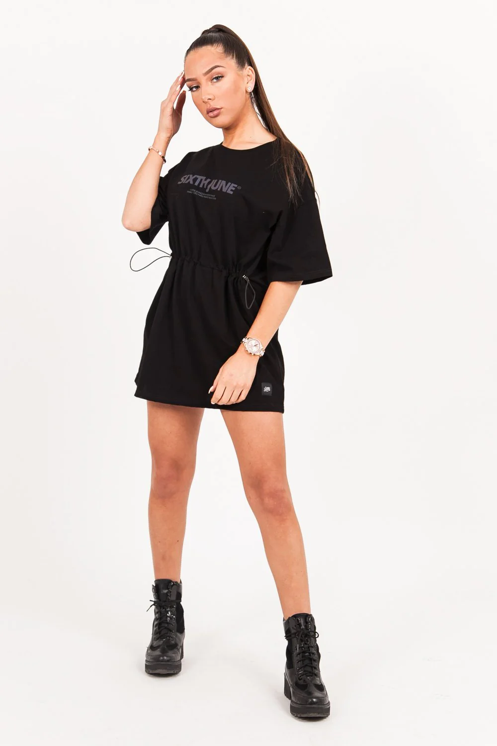 Robe courte élastique imprimé noir - Image 7