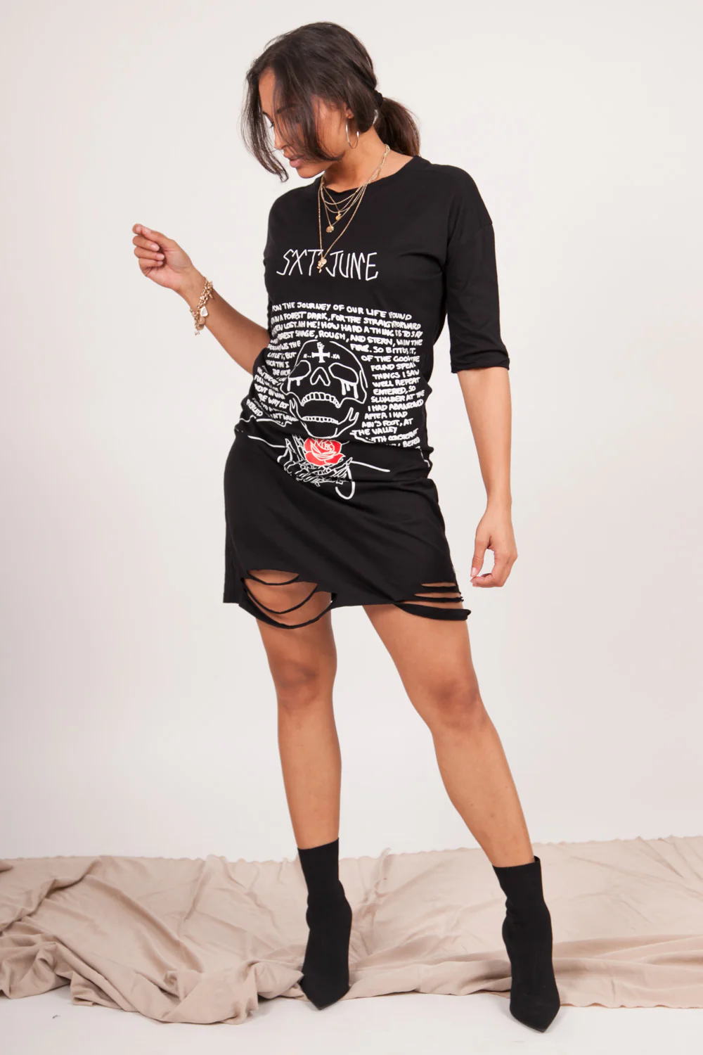 Robe déchirée imprimé tête de mort noir - Image 5