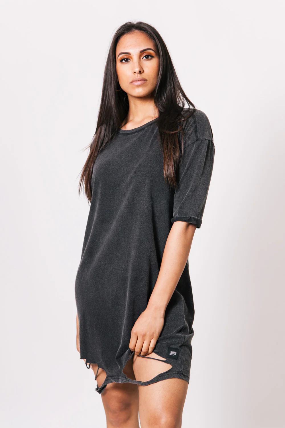 Robe t-shirt déchirée noire W2371VDR - Image 2