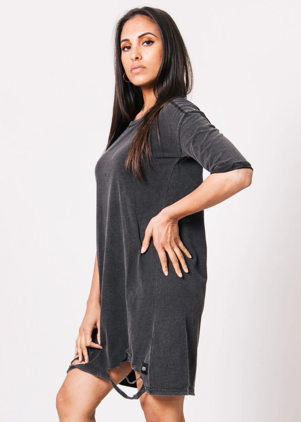 Robe t-shirt déchirée noire W2371VDR - Image 3