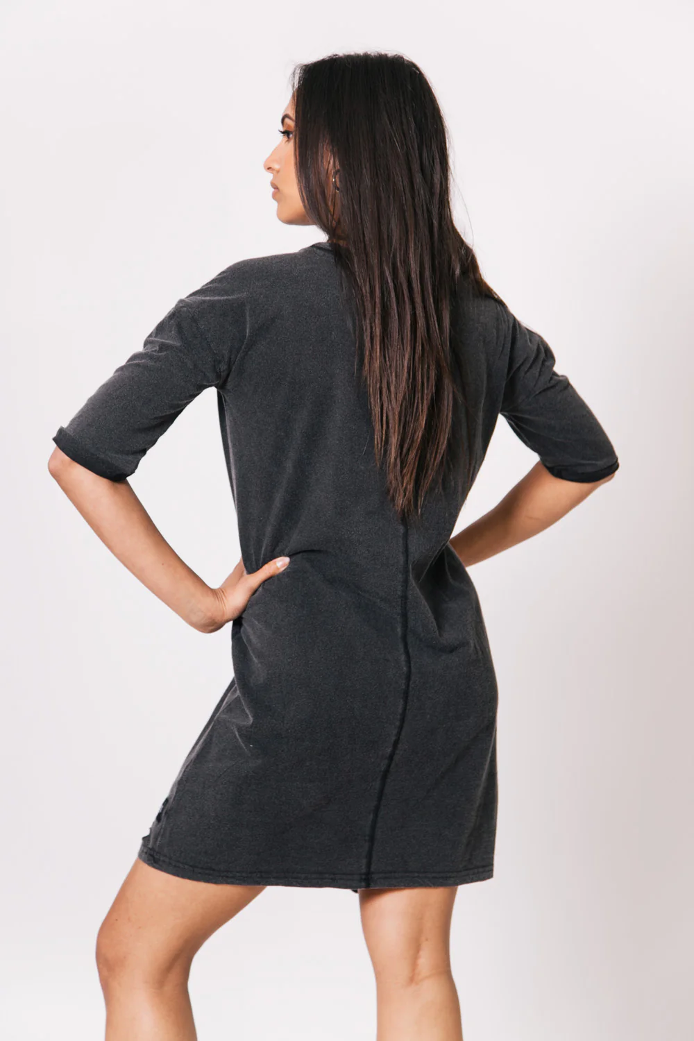 Robe t-shirt déchirée noire W2371VDR - Image 5
