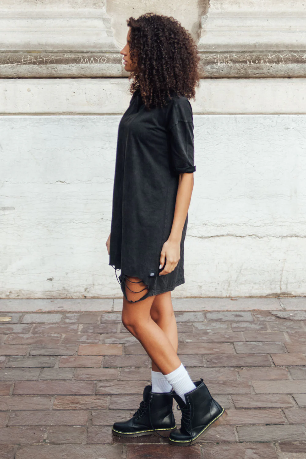 Robe t-shirt déchirée noire W2371VDR - Image 8