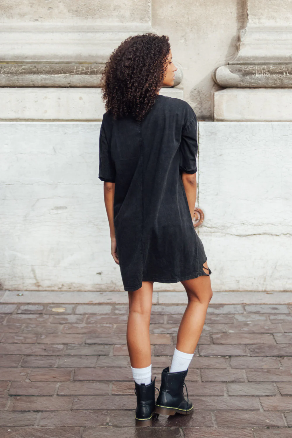 Robe t-shirt déchirée noire W2371VDR - Image 9