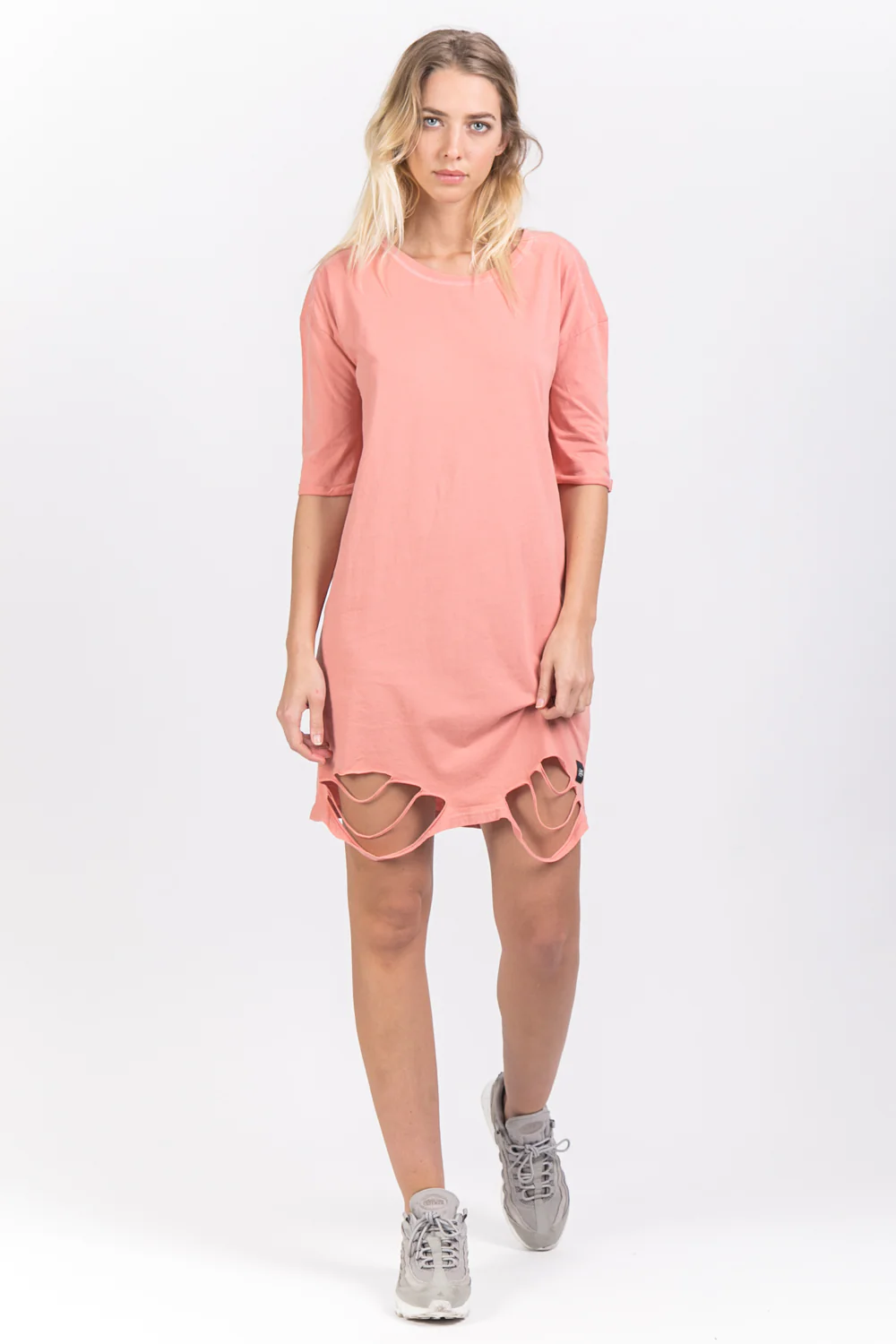 Robe t-shirt déchirée rose clair - Image 3